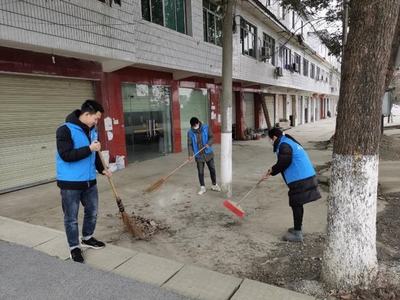 我为群众办实事丨“治乡理山 绿满龙泉”城乡环境综合治理志愿服务活动